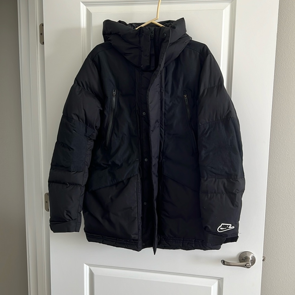 Nike Parka Size Medium